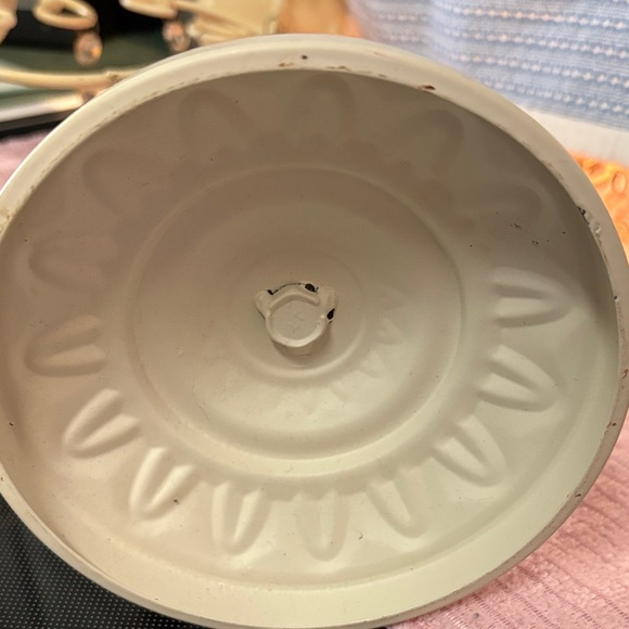 Elegant Cream Candelabra with Crystal Accents - Picture 8 of 8